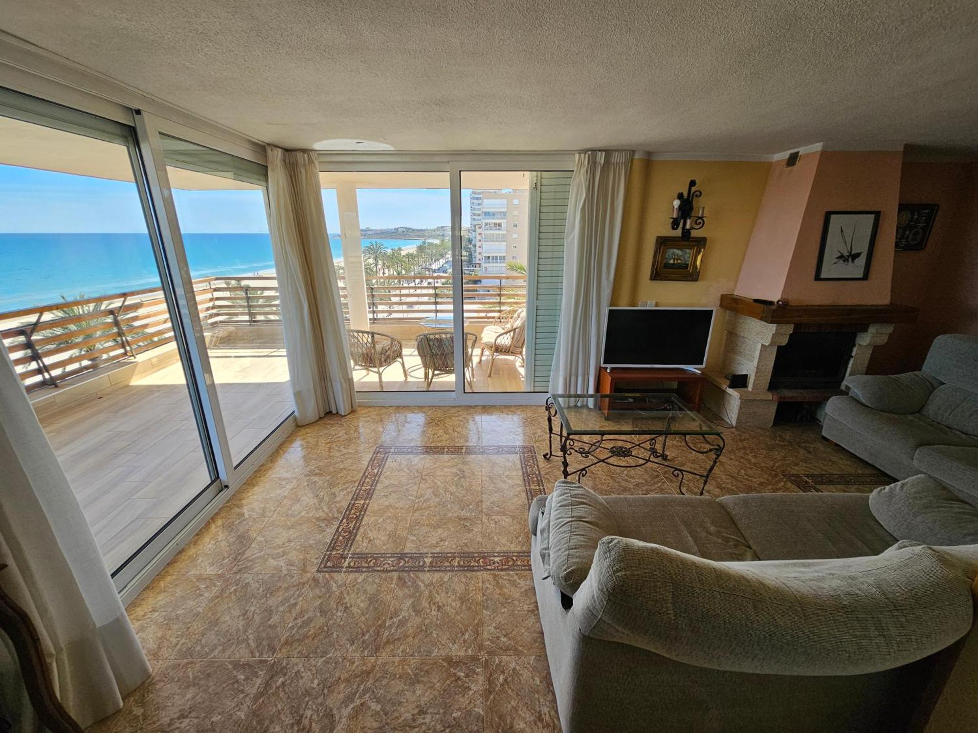 Febus Apartment Alicante Luaran gambar